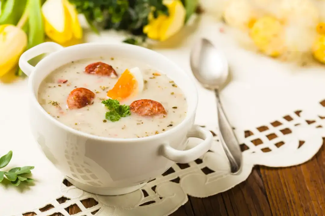 Jak zrobić wegetariański barszcz biały? Smak jak u babci!