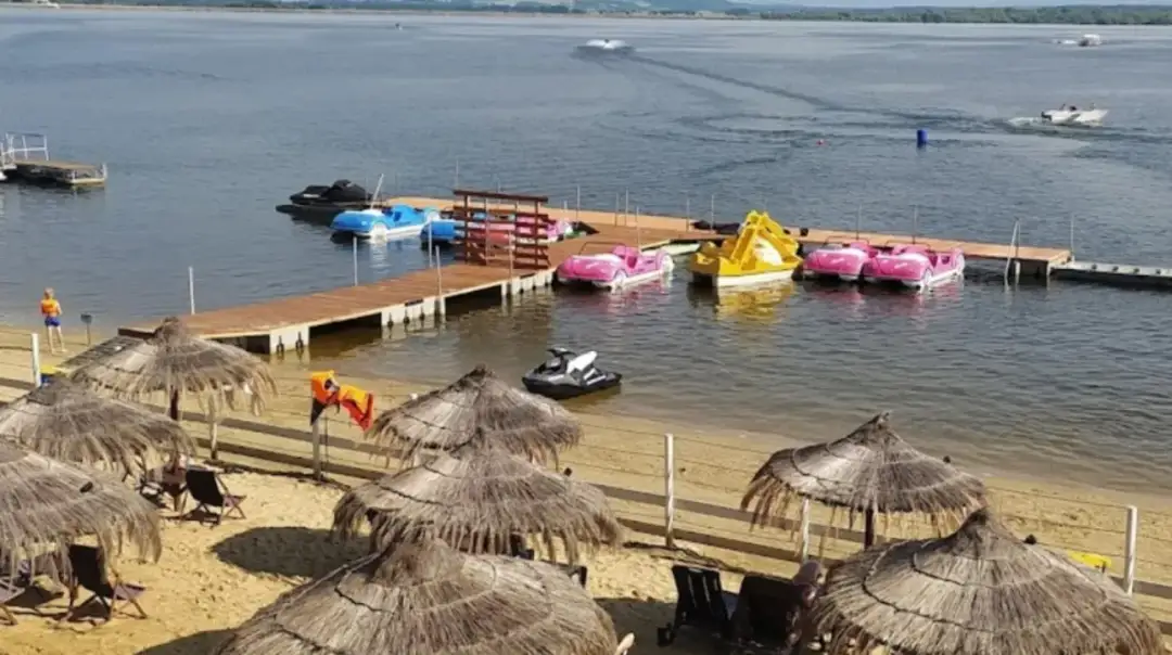 Plaża jezioro Nyskie: odkryj piękno i atrakcje tego miejsca