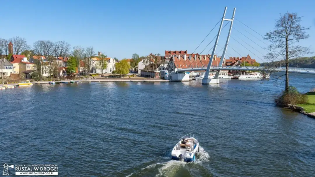 Mikołajki: Co zwiedzić? Odkryj serce Mazur i zaplanuj urlop!