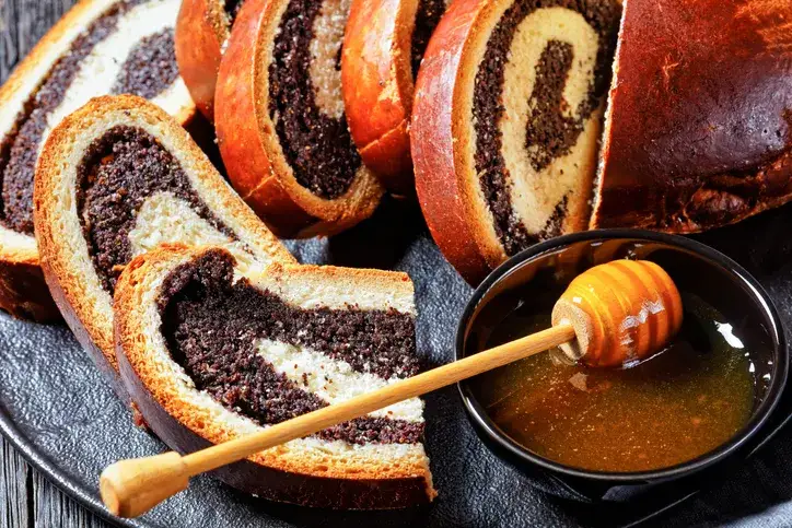 Dlaczego warto jeść mak niebieski?