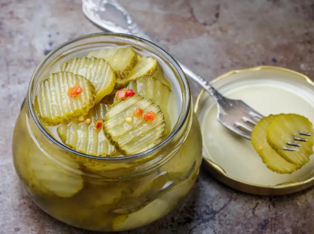 Sałatka szwedzka przepis jak zrobić - łatwy sposób na pyszny dodatek