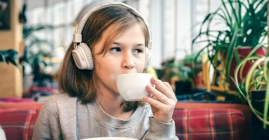 Czy można pić kawę w wieku 13 lat? Sprawdź, co mówią eksperci