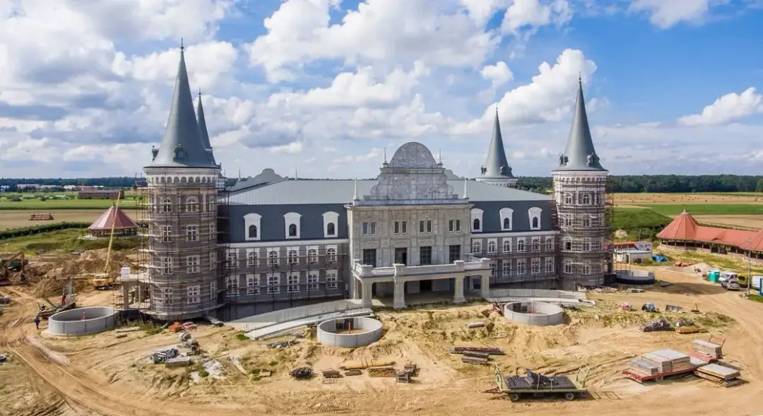 Hotel Cztery Wieże Katarzynin - Kiedy wreszcie otwarcie?