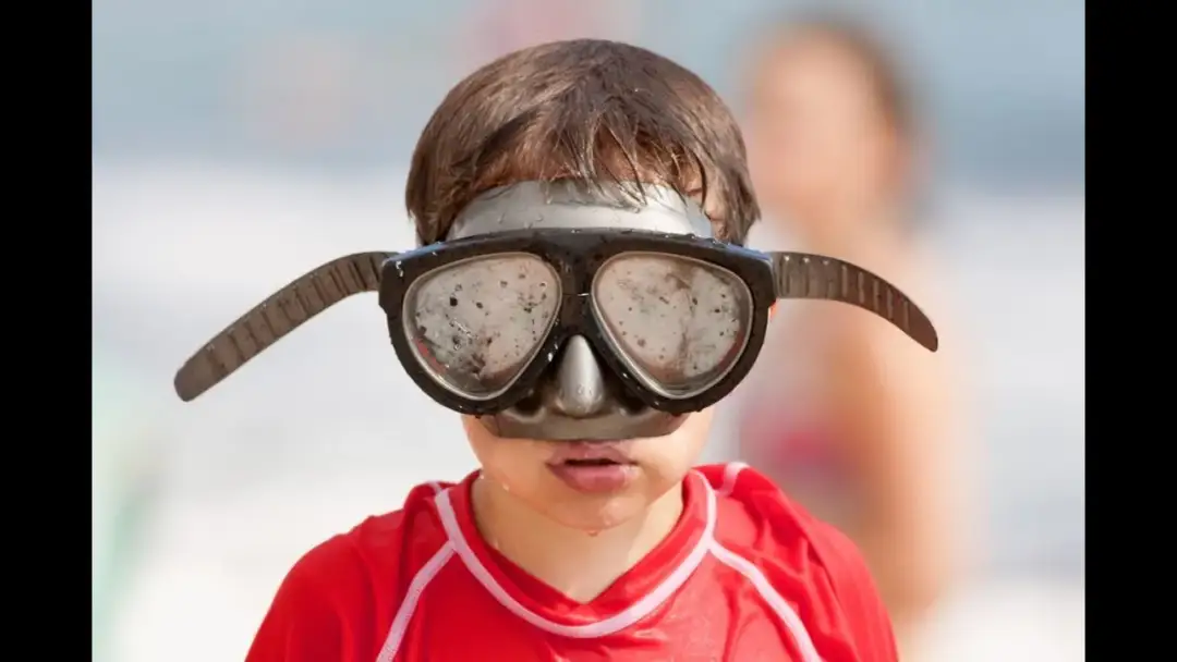 Parujące okularki do pływania? Skuteczne sposoby i porady ekspertów