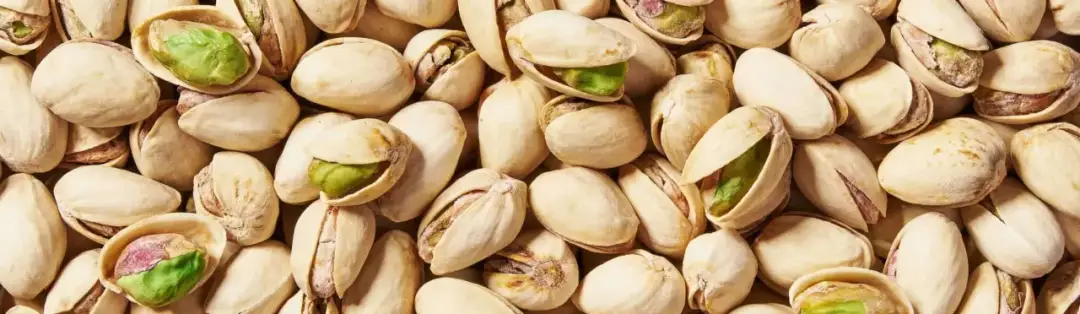 Ile kalorii mają pistacje? Sprawdź, dlaczego warto je jeść