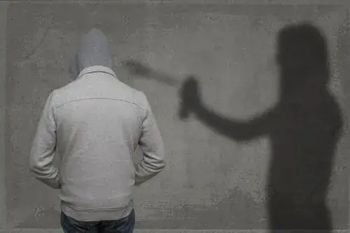 Czy na gaz pieprzowy trzeba mieć pozwolenie? Sprawdź, co musisz wiedzieć