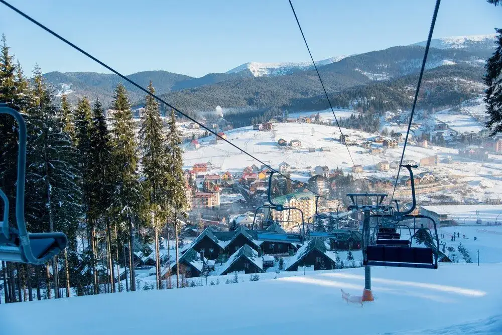Najlepsze stoki narciarskie w woj. śląskim - idealne na zimowe szaleństwo