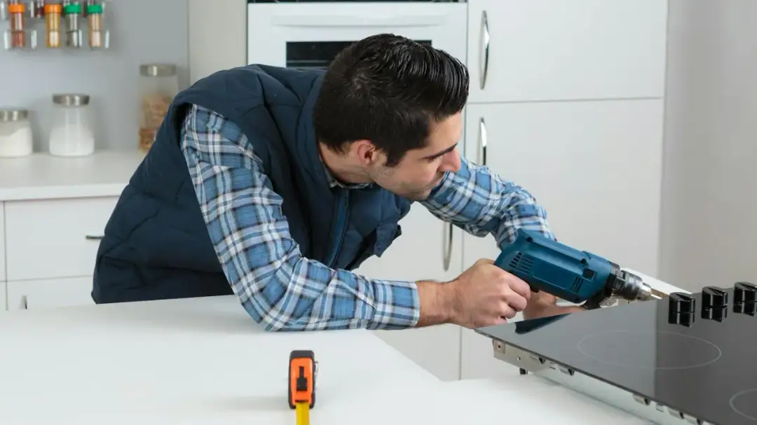 Jak przymocować blat do ściany - proste kroki, aby uniknąć błędów