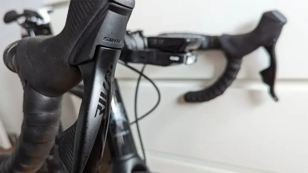 Ile kosztują przerzutki do roweru? Zaskakujące ceny i opcje