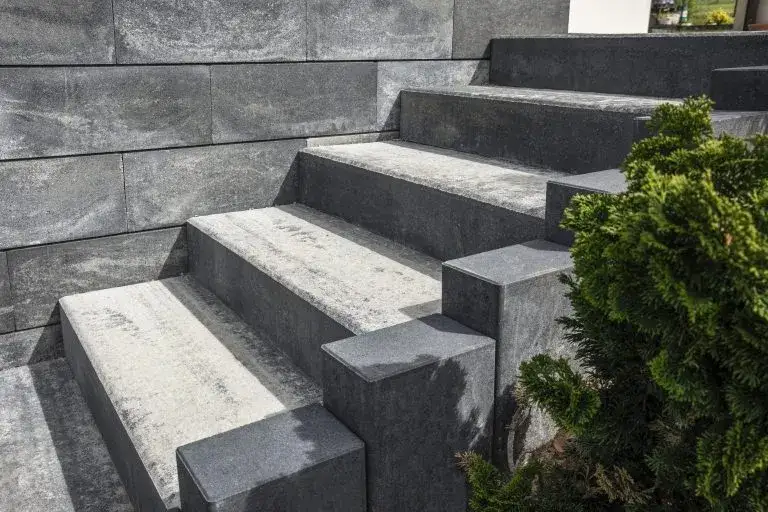 Jak zaszalować schody tarasowe, aby uniknąć najczęstszych błędów