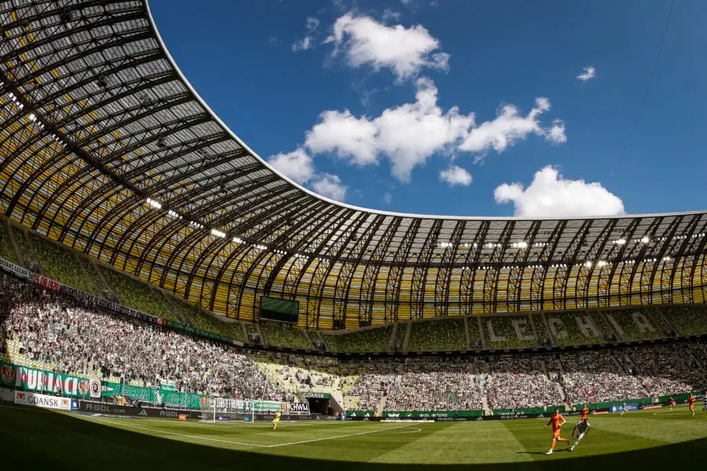 Gdzie kupić bilety na Lechię Gdańsk? Bezpieczne serwisy