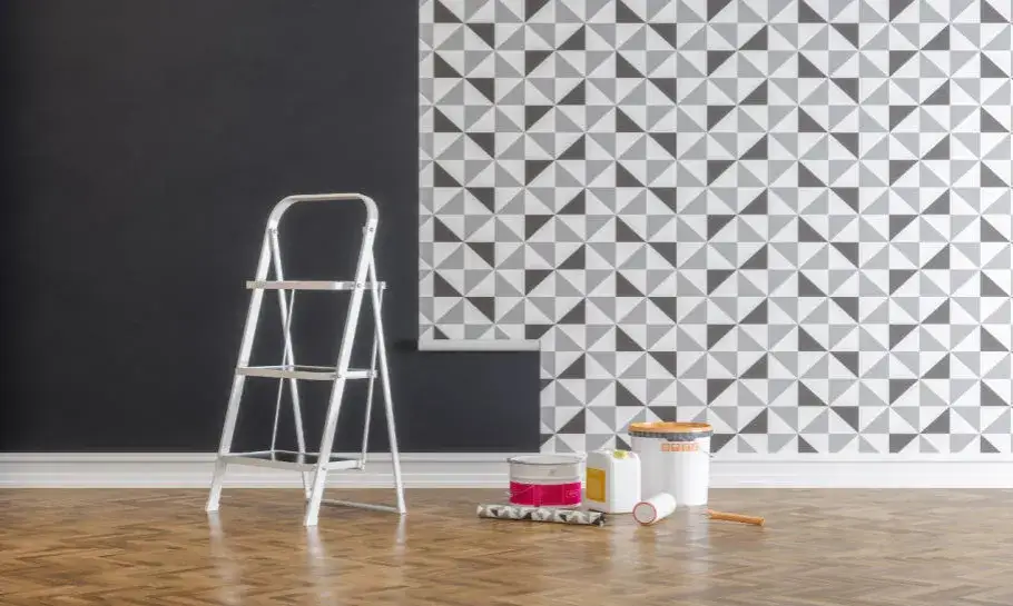 Jak wykończyć tapetę do połowy ściany i uniknąć błędów dekoracyjnych