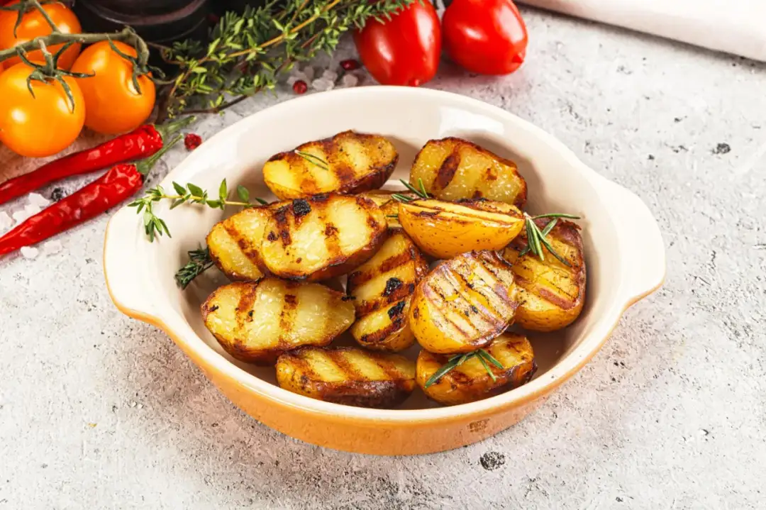 Jakie przyprawy do ziemniaków sprawią, że będą wyjątkowo smaczne?