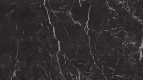 Konglomerat czarny marmur: dlaczego warto go wybrać zamiast naturalnego?