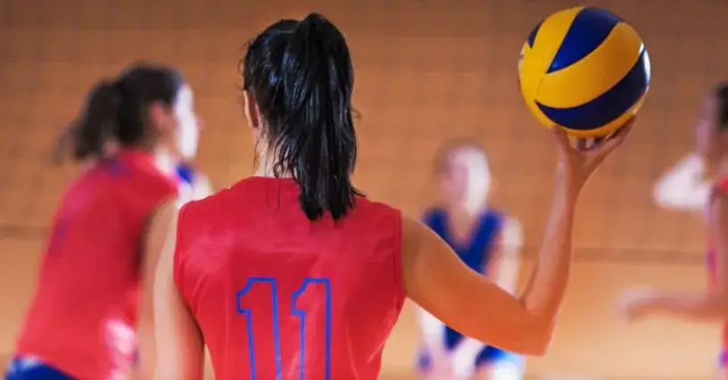 Siatkówka dla każdego: jak zacząć i znaleźć idealne zajęcia?