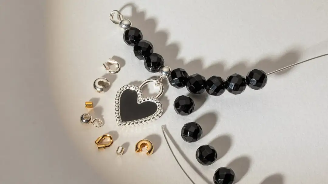 Jak zrobić własną biżuterię: proste techniki i pomysły dla początkujących