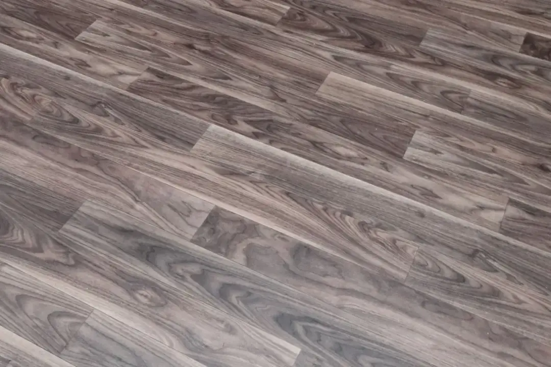 Linoleum na balkon - mit czy fakty? PCV i alternatywy