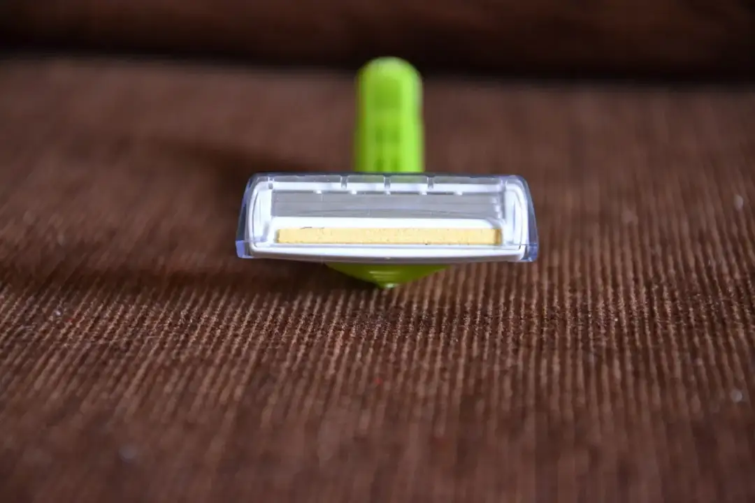 Czy golenie miejsc intymnych jest zdrowe? Dowiedz się o ryzyku infekcji