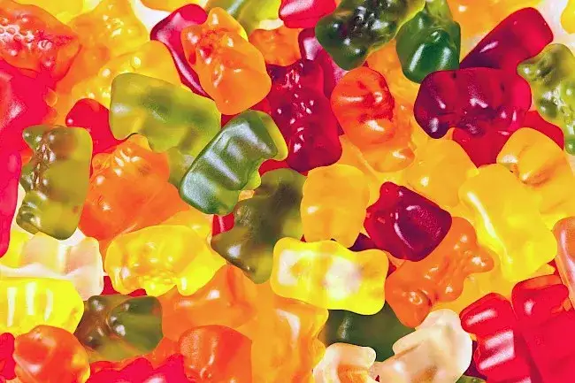 Waga żelka Haribo: Ile kalorii kryje się w ulubionym misiu?
