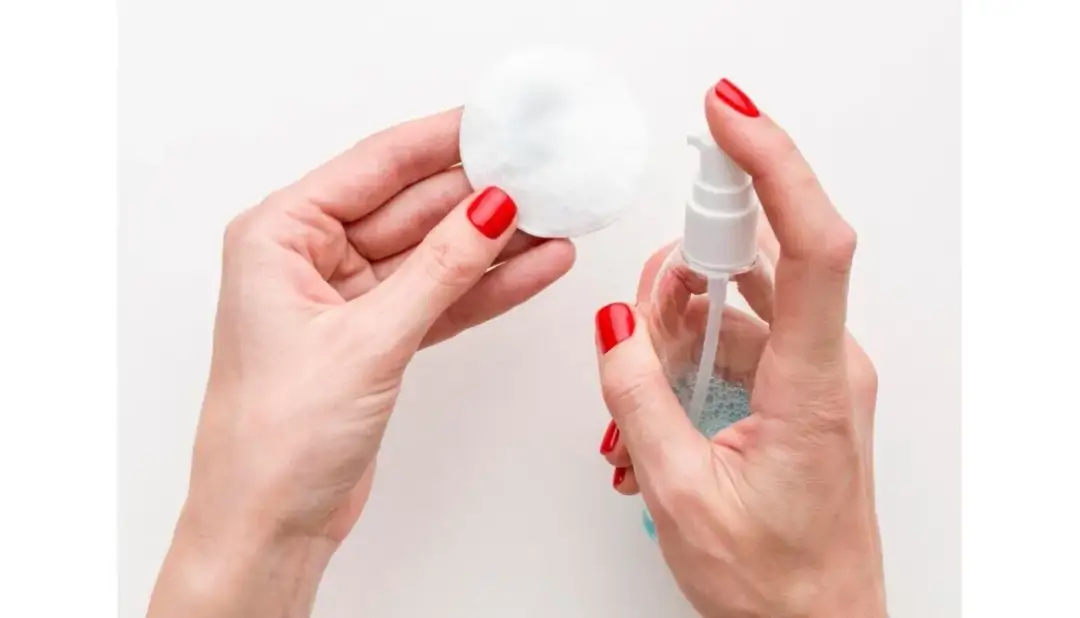 Czym zastąpić odtłuszczacz do paznokci? Oto skuteczne alternatywy