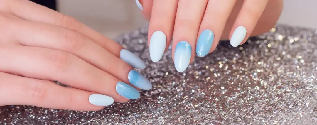 Jak używać pyłku do hybryd: Krok po kroku do efektownego manicure