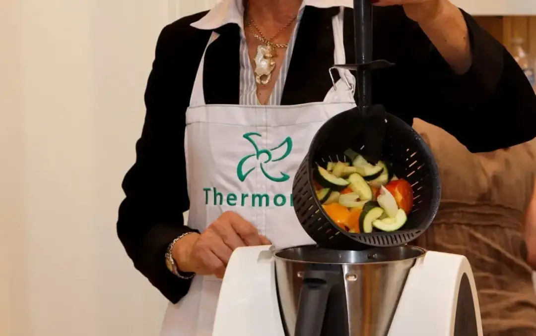 Ile zarabia przedstawiciel Thermomix? Fakty, które mogą zaskoczyć