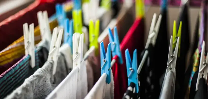 Jak szybko wysuszyć ubrania: 5 skutecznych metod bez uszkodzeń