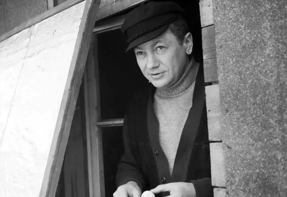 Wojciech Jerzy: Reżyser filmowy i jego twórczość w polskim kinie Wojciech Jerzy: Reżyser filmowy i jego twórczość w polskim kinie