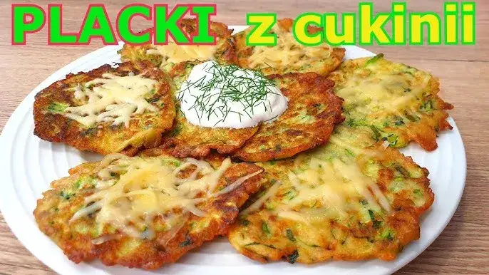 Pyszne placki z cukinii: Prosty przepis, który zachwyci każdego