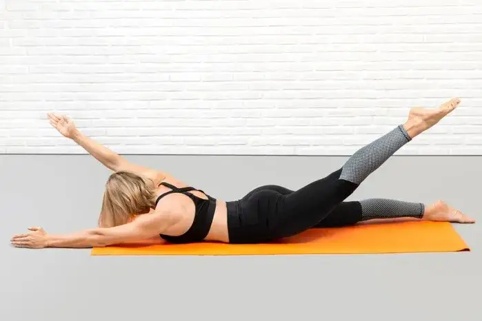 Pilates jakie ćwiczenia wybrać, aby wzmocnić ciało i poprawić postawę