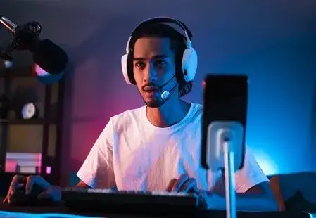 Jak pogodzić granie w gry z pracą, aby zachować produktywność