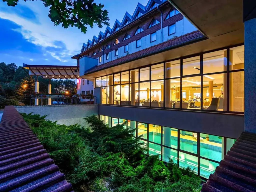 Hotel Merkury Jelenia Góra: Komfortowy pobyt w sercu Karkonoszy