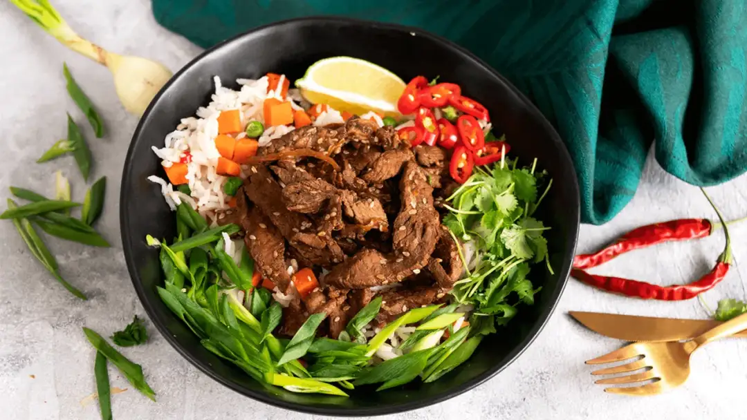 Wyjątkowe przepisy na wołowinę w sosie sojowym, które zachwycą smakami
