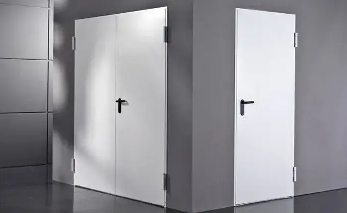 Jak wybrać drzwi wewnętrzne przeciwpożarowe: kompletny przegląd parametrów