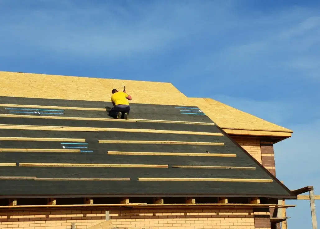 Jak położyć blachodachówkę na papę - krok po kroku i uniknij błędów