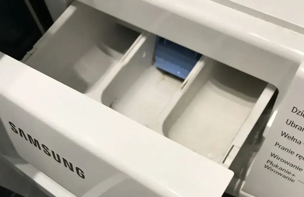 Gdzie wsypać proszek do pralki - skuteczne porady dla początkujących