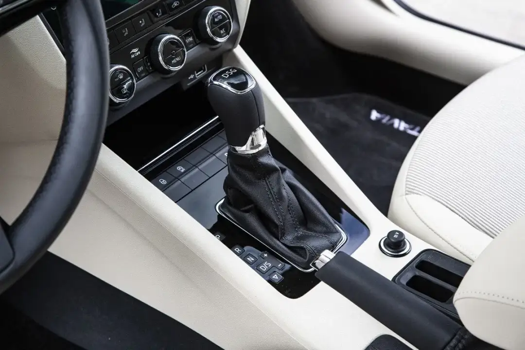 Czy skrzynia automatyczna DSG jest dobra? Zalety oraz Wady Systemu