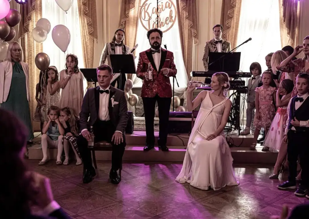 Ostatnia scena Wesela: symbolika i znaczenie w dramacie