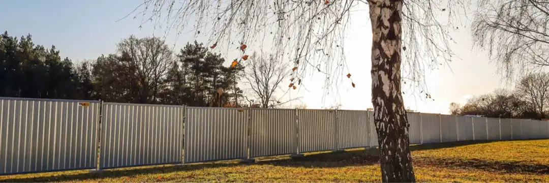 Czy ogrodzenie jest obiektem budowlanym? Kluczowe informacje na ten temat