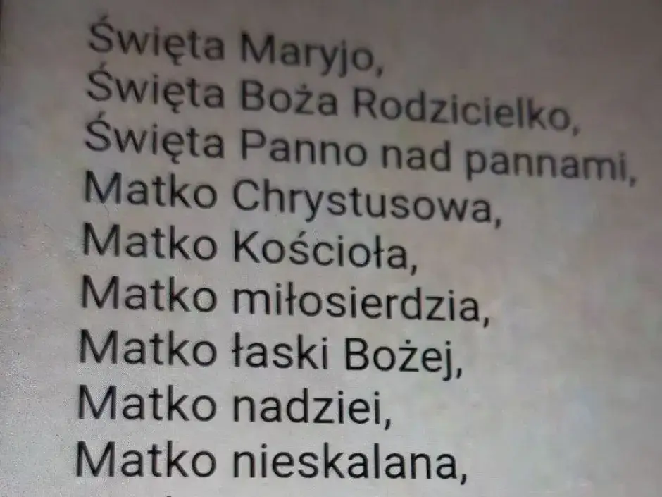Poznaj głębokie znaczenie wezwań litanii loretańskiej - kompletny przewodnik