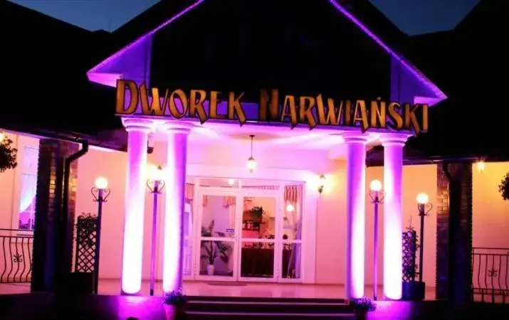 Dworek Narwiański - idealne miejsce na romantyczną kolację i wydarzenia