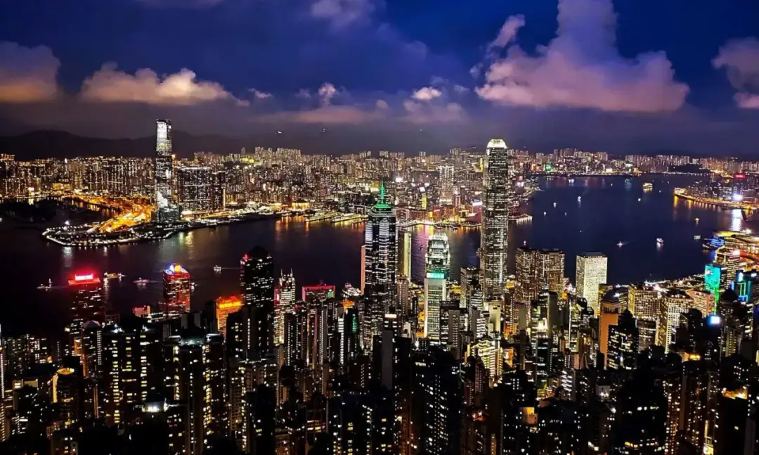 Czy w Hongkongu jest bezpiecznie? Odkryj prawdę o bezpieczeństwie