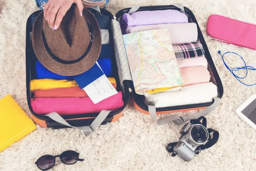 Jaką walizkę kupić, aby uniknąć błędów i wybrać idealną na każdą podróż?