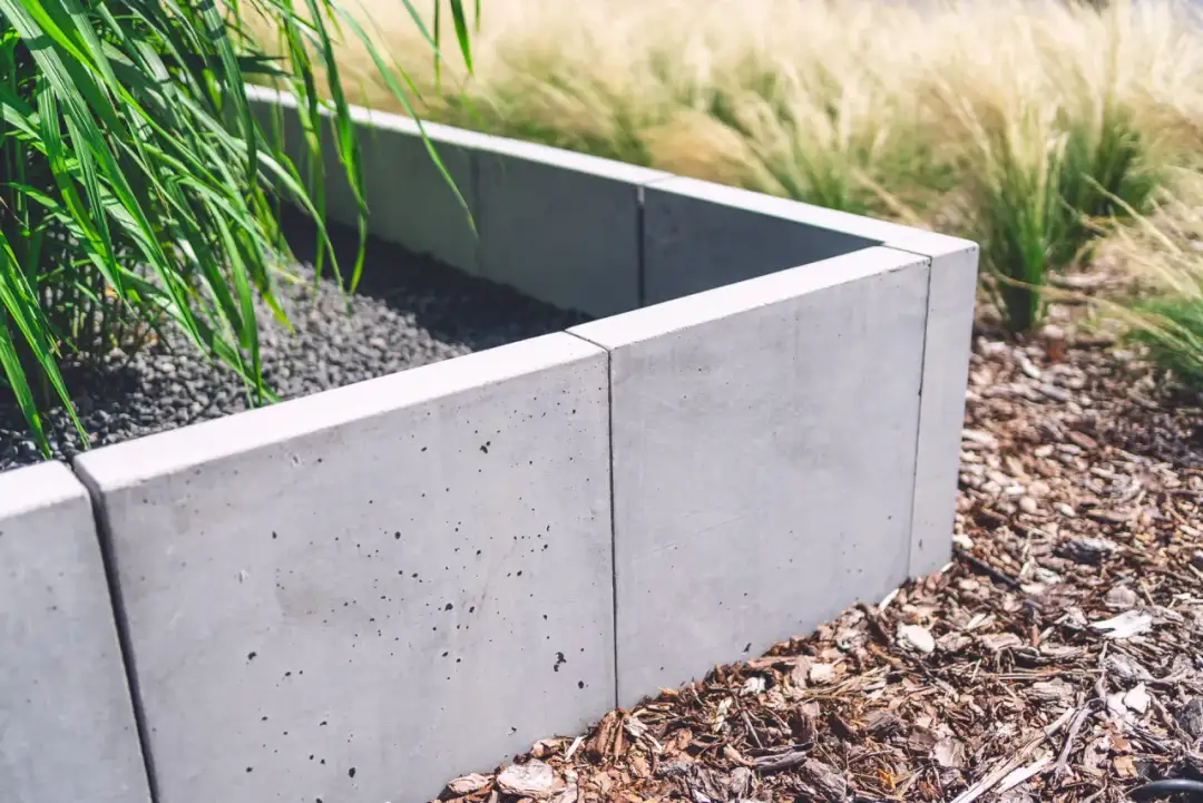 Murek oporowy betonowy: funkcje, rodzaje i montaż - kompendium