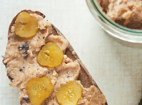 Jak zrobić smalec wegański - prosty przepis na zdrową alternatywę