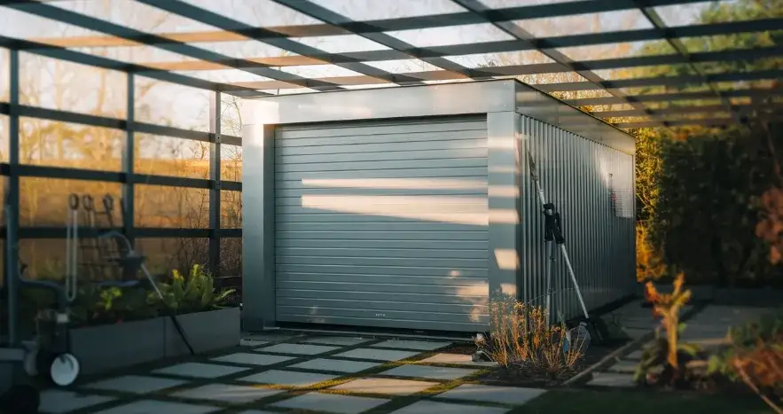 Jak zakotwiczyć garaż blaszany?