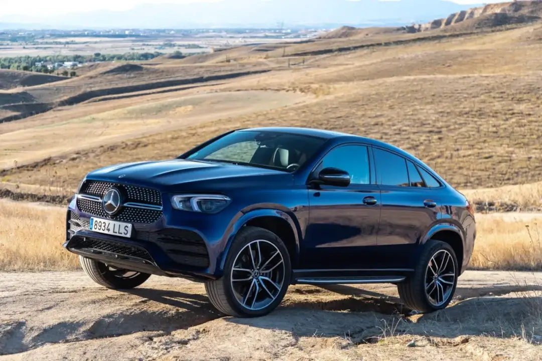Mercedes-Benz GLE 400d - szczegółowe informacje, osiągi i porównania