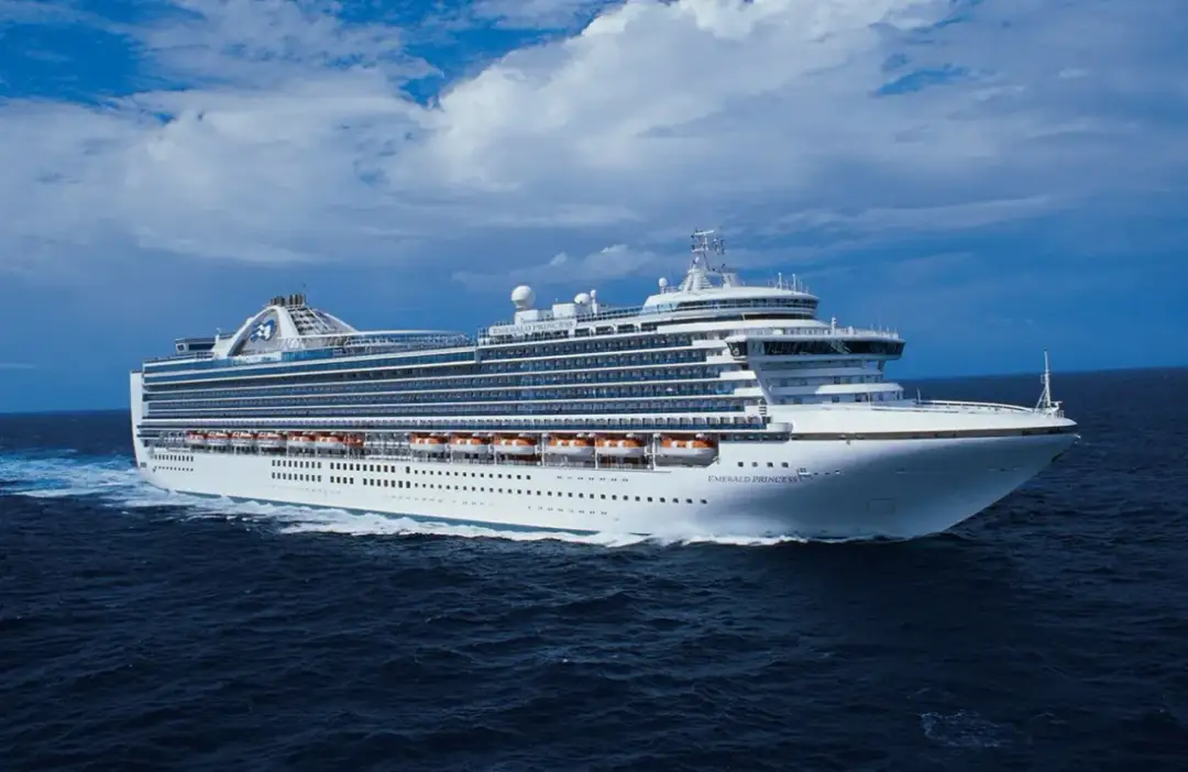 Rejs statkiem z Polski do Kanady w 2025: wszystko co musisz wiedzieć