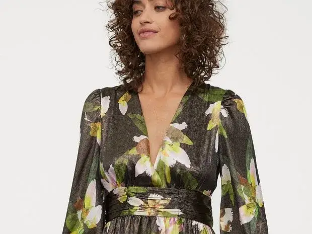 Elegancka sukienka H&M – jak wybrać idealny model na każdą okazję