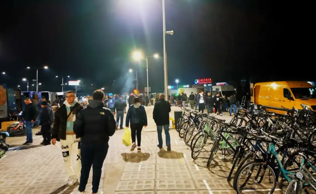 Giełda Sandomierz w jakie dni – nie przegap najlepszych okazji